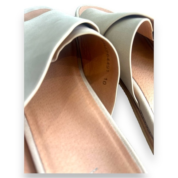 J. Jill Billie Molded Crossband Sandals in Cream Cashew, Tan Slip On Sandals - Picture 4 of 9